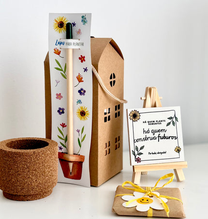 Kit presente para educadora com azulejo personalizado e lápis plantável