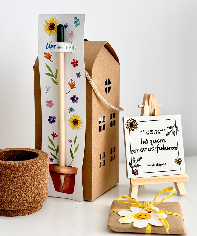 Kit presente para educadora com azulejo personalizado e lápis plantável