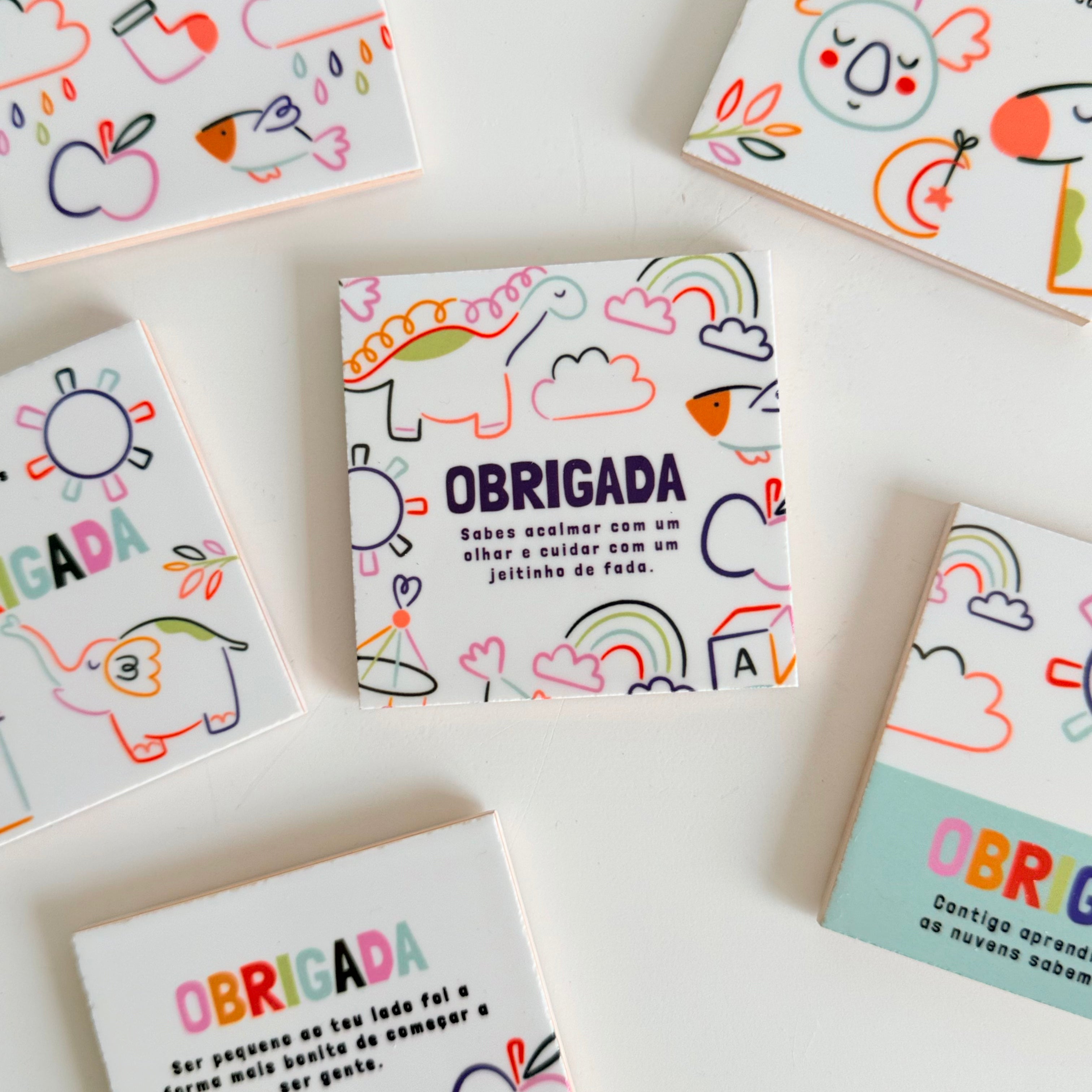 Presente para educadora com azulejo personalizado com nome