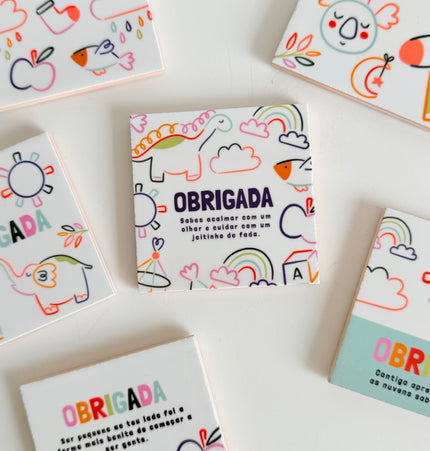 Presente para educadora com azulejo personalizado com nome